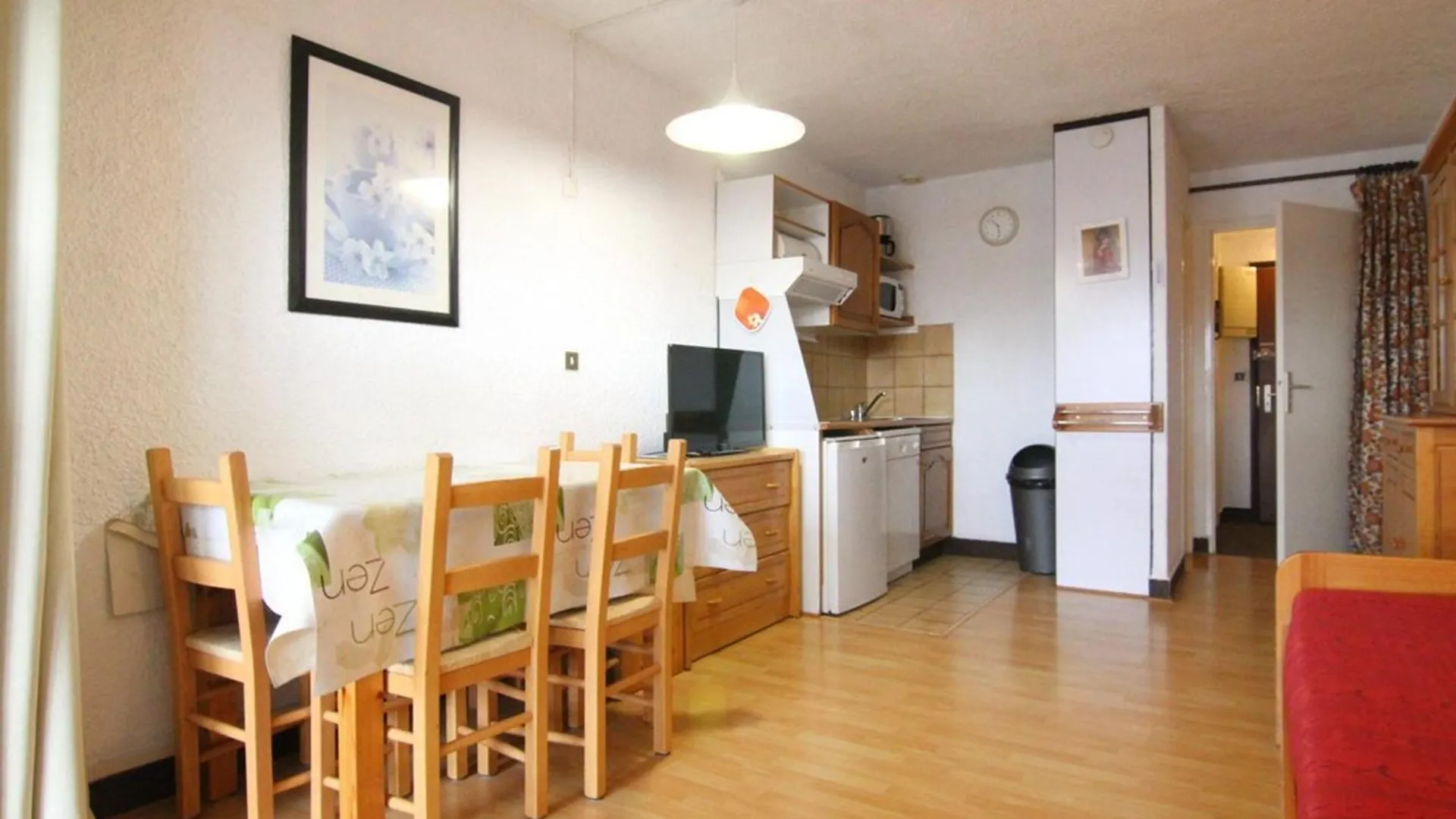 Studio Chaleureux Pour 4 Pers. Au Pied Des Pistes - L'Alpe D'Huez - Fr-1-405-19 0*,  France